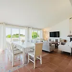 House Nino Casa de Férias