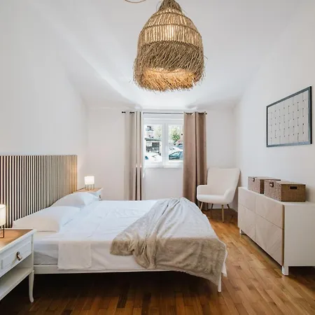 House Nino Pola