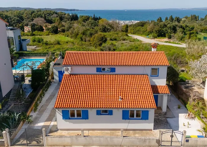 Сasa de vacaciones House Nino *