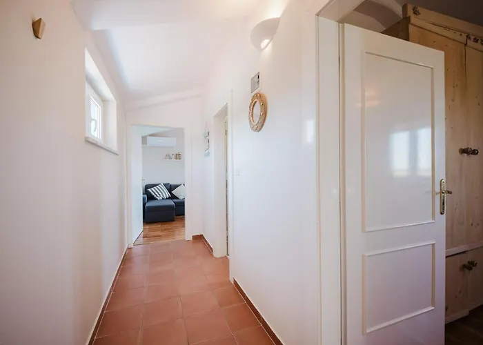 Сasa de vacaciones House Nino Pula