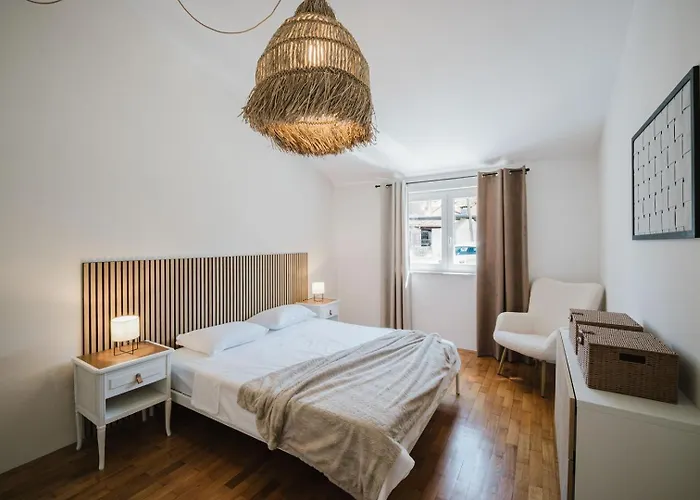 Сasa de vacaciones House Nino *