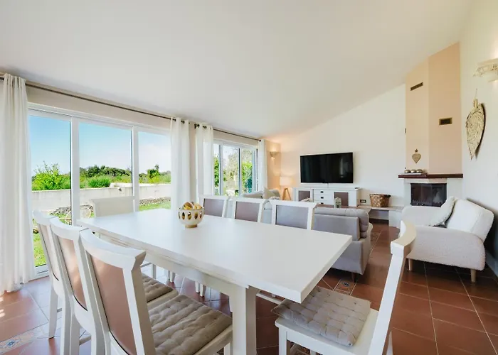 Сasa de vacaciones House Nino *