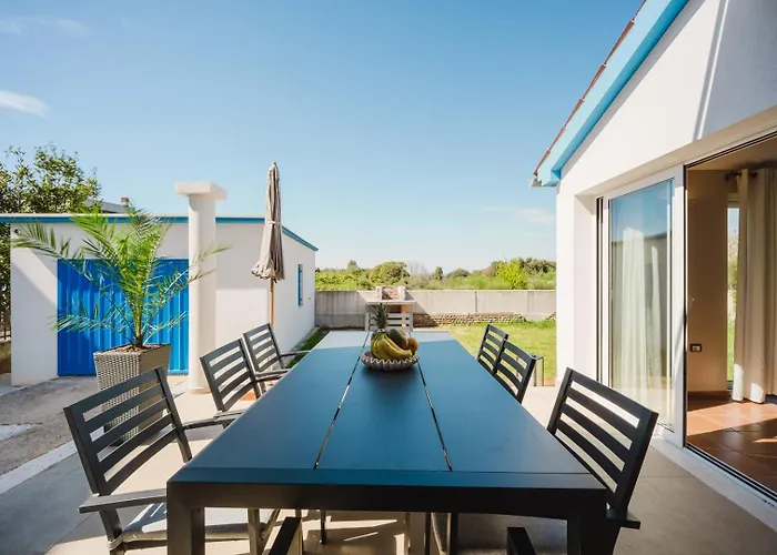 Сasa de vacaciones House Nino Pula